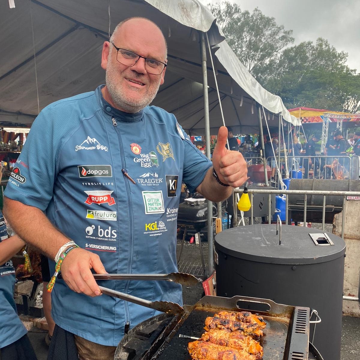 Archivfoto von Teams und Organisatoren der Austrian Barbecue Association